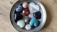 Magické kameny, šperky a amulety