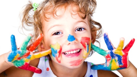 Vymalujte dětem pokoj vhodnými barvami (obrázek)